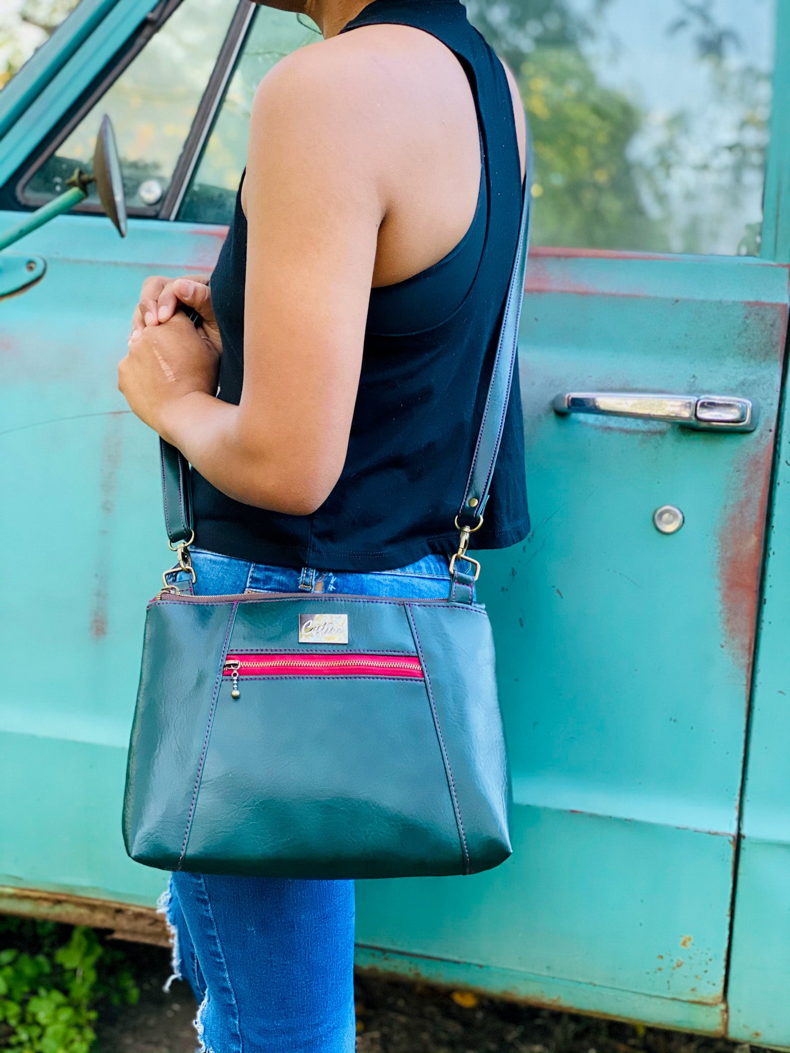 Vintage-Inspired Style with Chain Handle, Faux Leather Crossbody Purse |  Melbourne Home & Living
